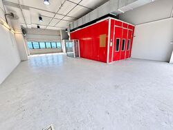 Carros Centre (D25), Factory #632985121